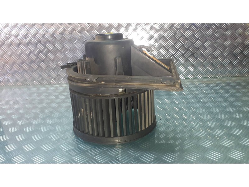 Recambio de ventilador calefaccion para volkswagen golf iv berlina (1j1) conceptline 4motion referencia OEM IAM 657877G  H356578