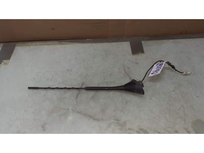 Recambio de antena para seat ibiza (6j5) sport referencia OEM IAM 6Q0035575A  