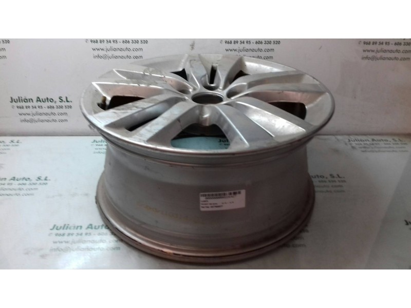 Recambio de llanta para peugeot 308 active referencia OEM IAM 9677989577 7JX16 CH5-44