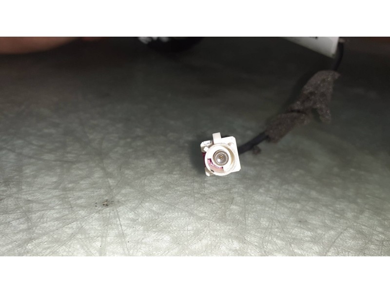 Recambio de antena para seat ibiza (6j5) sport referencia OEM IAM 6Q0035575A  