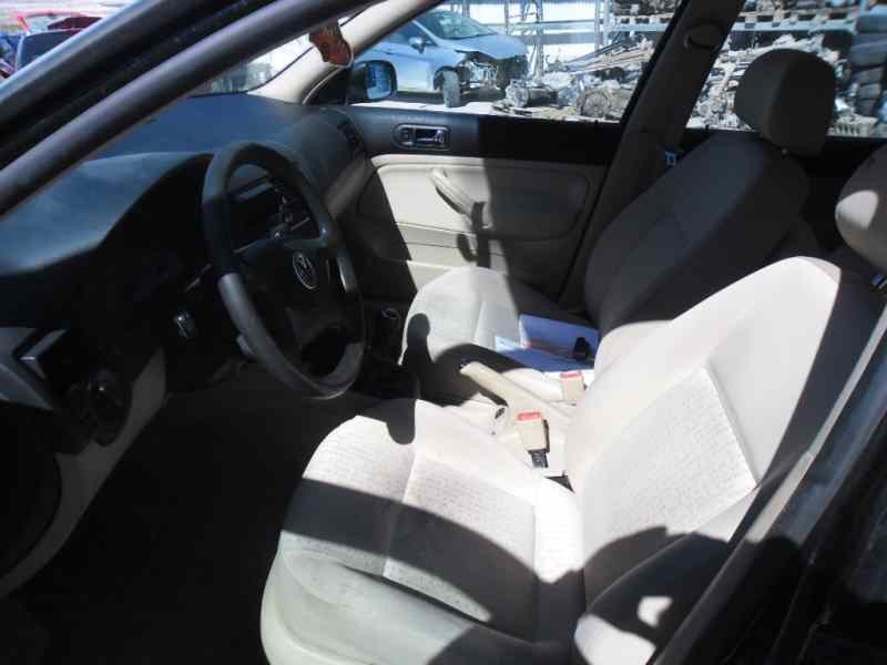 volkswagen golf iv berlina (1j1) del año 2002