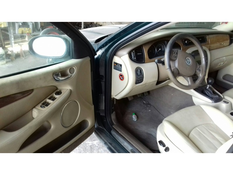 jaguar x-type del año 2006