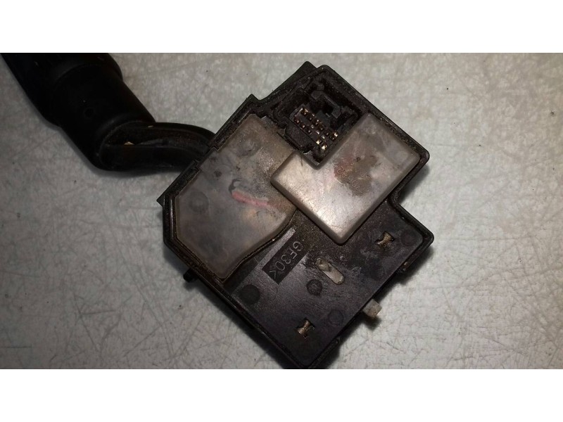 Recambio de mando intermitentes para mazda 3 berlina (bk) 1.6 crdt active referencia OEM IAM 17D682  