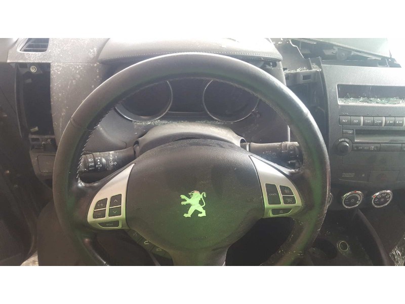 peugeot 4007 del año 2010