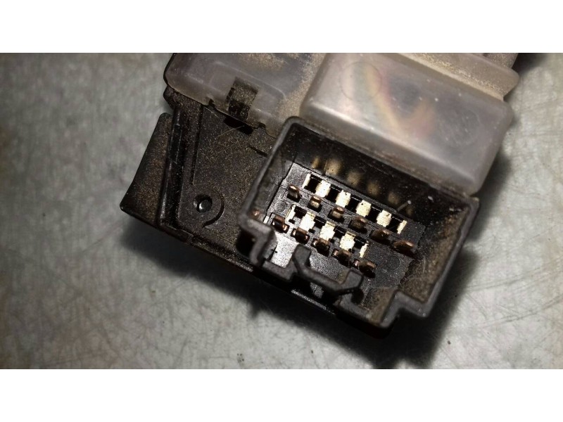 Recambio de mando limpia para mazda 3 berlina (bk) 1.6 crdt active referencia OEM IAM 17D682  