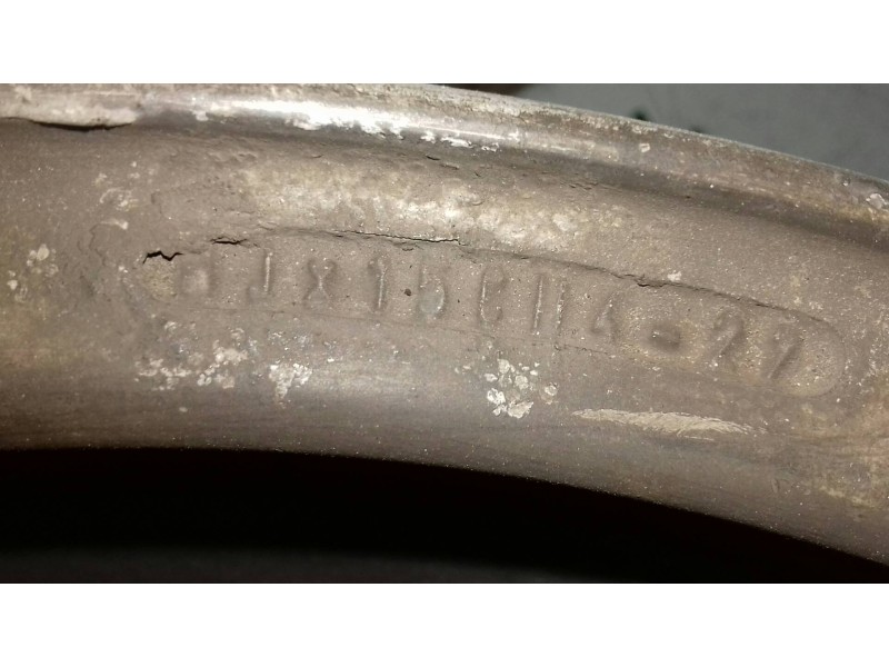 Recambio de llanta para citroen c3 1.4 hdi sx plus referencia OEM IAM R156JX15CH4-27 6JX15CH4-27 