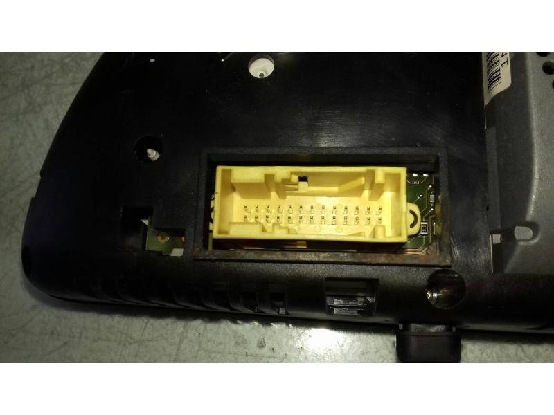 Recambio de cuadro instrumentos para lancia phedra (180) 2.2 jtd referencia OEM IAM 1499143000 501021890076 503550080221