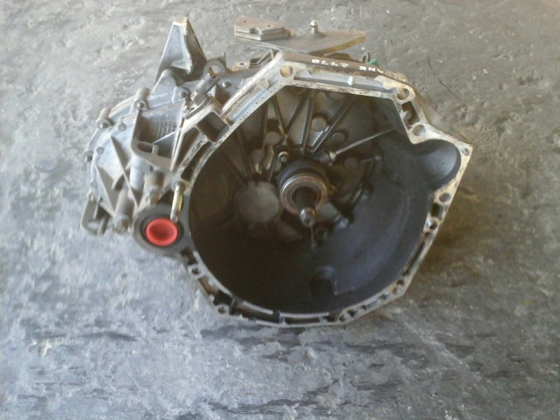 Recambio de caja cambios para renault megane ii classic berlina dynamique referencia OEM IAM TL4A001  6 VELOCIDADES