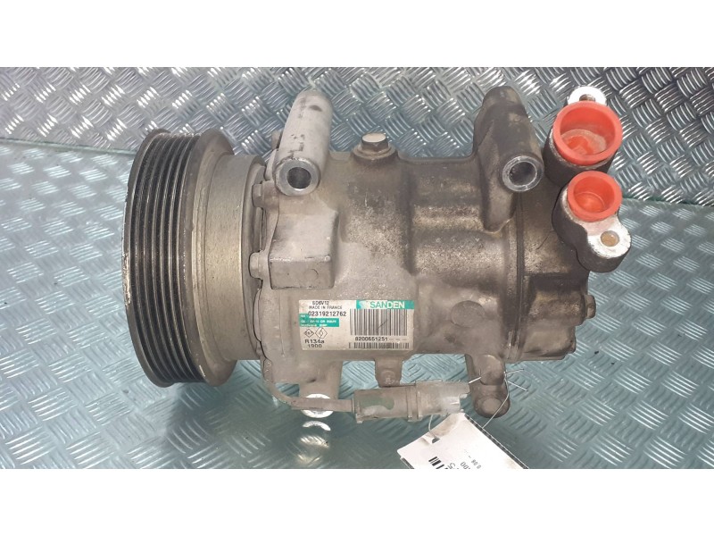 Recambio de compresor aire acondicionado para renault kangoo dynamique referencia OEM IAM 8200651251 SD6VDAF SANDEN