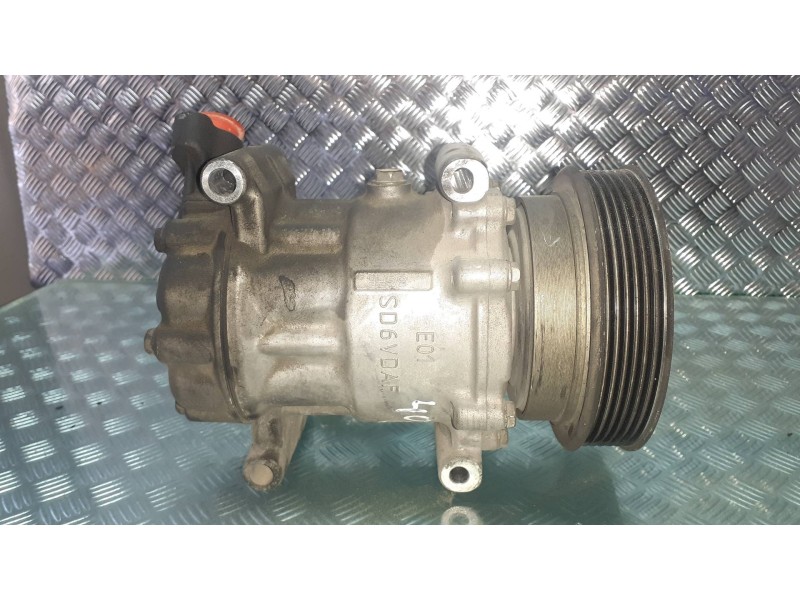 Recambio de compresor aire acondicionado para renault kangoo dynamique referencia OEM IAM 8200651251 SD6VDAF SANDEN