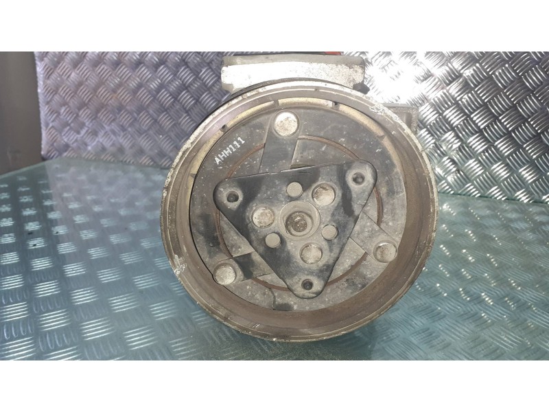 Recambio de compresor aire acondicionado para renault kangoo dynamique referencia OEM IAM 8200651251 SD6VDAF SANDEN