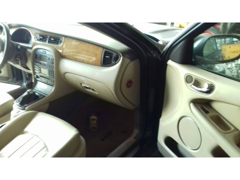 jaguar x-type del año 2006