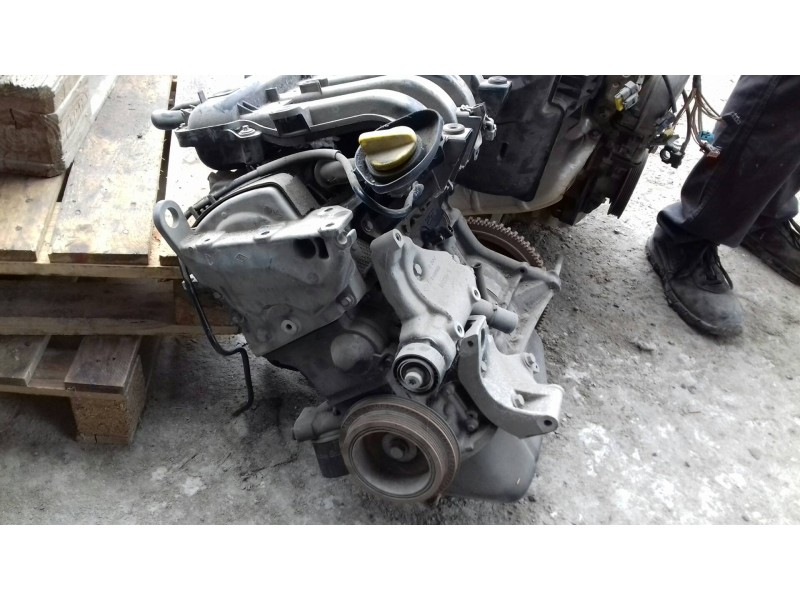 Recambio de motor completo para renault clio ii fase ii (b/cb0) expression alize referencia OEM IAM D4F722  