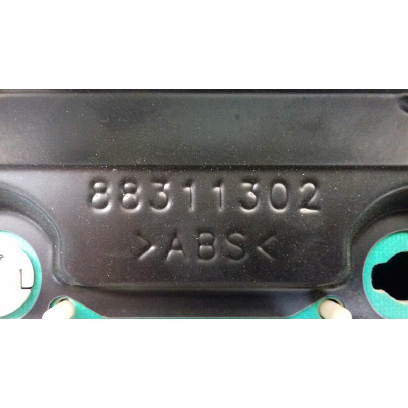 Recambio de cuadro instrumentos para opel combo (corsa c) familiar referencia OEM IAM 13173347WA 110008988026 VDO
