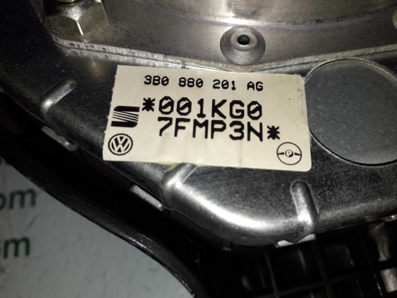 Recambio de airbag delantero izquierdo para volkswagen passat berlina (3b2) comfortline referencia OEM IAM 3B0880201AG 001KG07FM