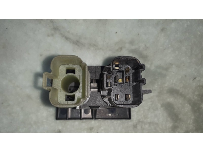 Recambio de warning para ford mondeo berlina (ge) ambiente (06.2003) (d) referencia OEM IAM 2S7T13A350DA  