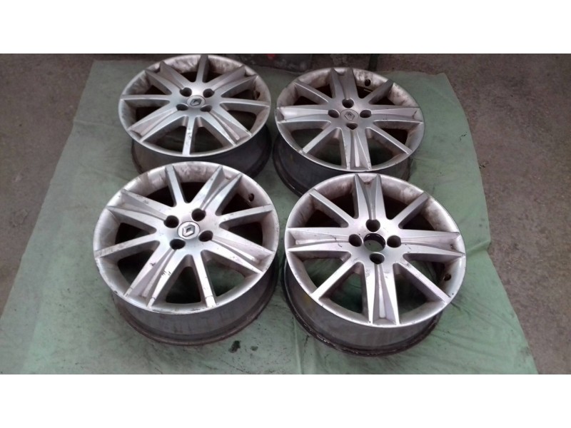 Recambio de juego llantas para renault scenic ii 1.9 dci diesel referencia OEM IAM 8200026037 6.5JX17 