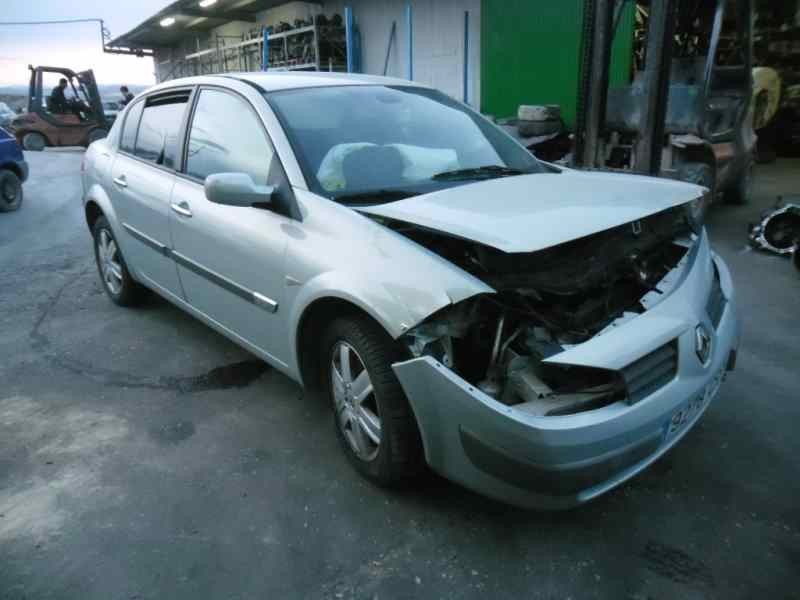 renault megane ii classic berlina del año 2004
