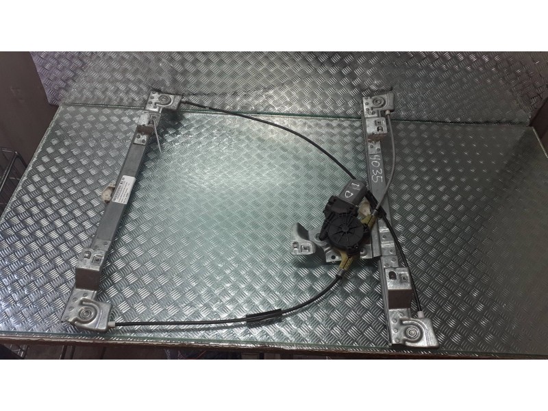 Recambio de elevalunas delantero derecho para renault kangoo dynamique referencia OEM IAM 402086 ARVINMERITOR ELECTRICO
