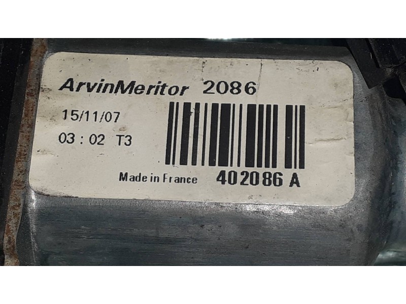 Recambio de elevalunas delantero derecho para renault kangoo dynamique referencia OEM IAM 402086 ARVINMERITOR ELECTRICO
