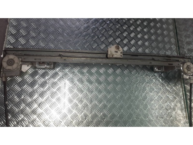 Recambio de elevalunas delantero derecho para renault kangoo dynamique referencia OEM IAM 402086 ARVINMERITOR ELECTRICO