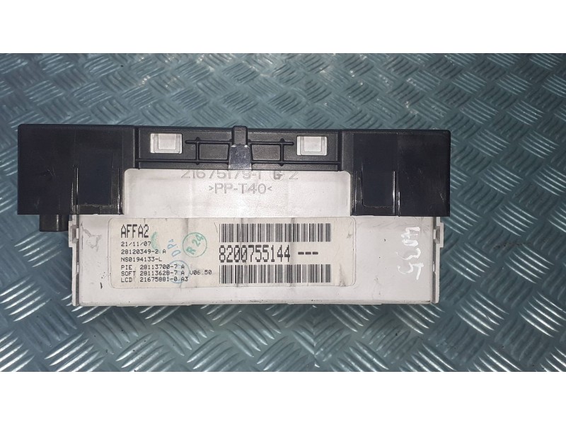 Recambio de pantalla multifuncion para renault kangoo dynamique referencia OEM IAM 8200755144 281203492A 216751791