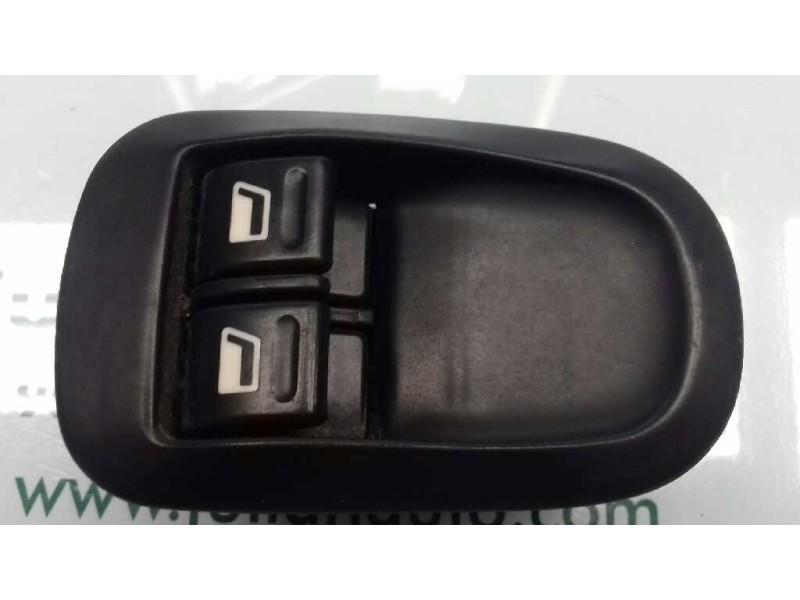 Recambio de mando elevalunas delantero izquierdo para peugeot 206 berlina referencia OEM IAM   6 PINES