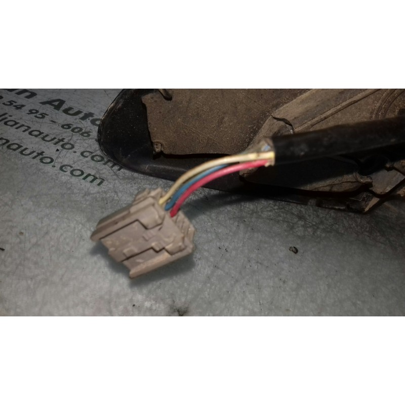 Recambio de retrovisor derecho para nissan almera tino (v10m) 2.0 16v cat referencia OEM IAM 015541  ELECTRICO