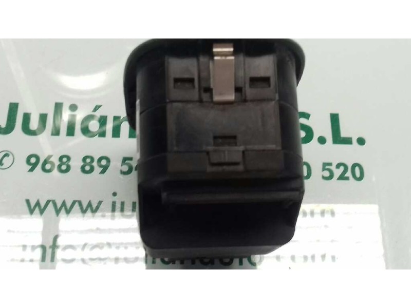 Recambio de mando elevalunas delantero izquierdo para peugeot 306 berlina 3/5 puertas (s1) referencia OEM IAM   