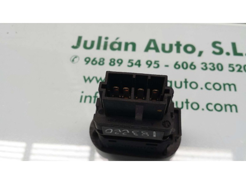 Recambio de mando elevalunas delantero derecho para citroen c3 referencia OEM IAM 96605364XT 30054 7 PINES
