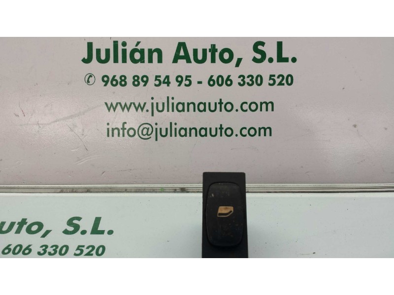 Recambio de mando elevalunas trasero derecho para peugeot 307 (s1) referencia OEM IAM 96360166XT 020760733 4 PINES