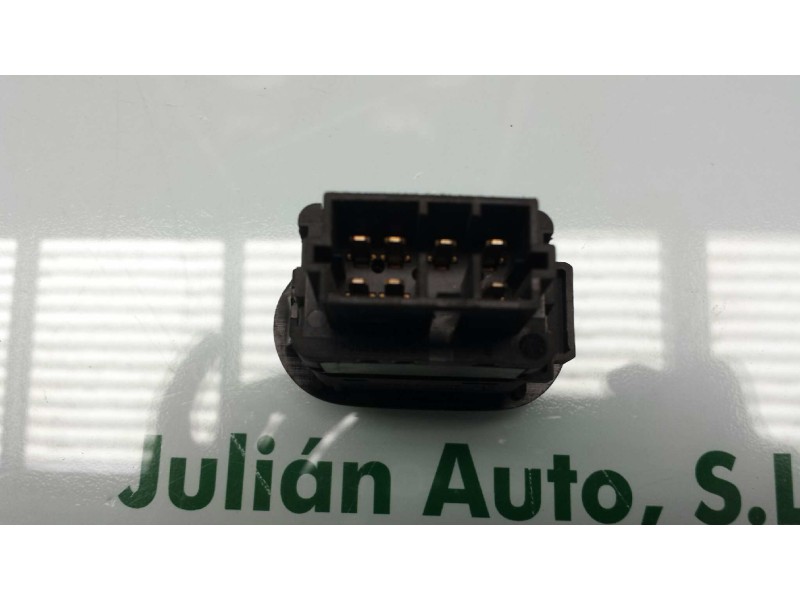 Recambio de mando elevalunas trasero derecho para citroen c3 referencia OEM IAM 96605364XT 30054 7 PINES