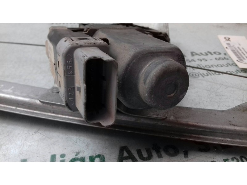 Recambio de elevalunas trasero izquierdo para citroen c4 grand picasso exclusive referencia OEM IAM 135090222  ELECTRICO