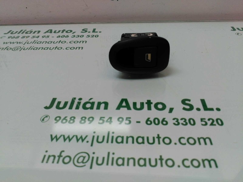 Recambio de mando elevalunas trasero derecho para citroen c3 1.4 hdi exclusive referencia OEM IAM 2594304   Recambio de mando elevalunas trasero derecho para citroen c3 1.4 hdi exclusive referencia OEM IAM 2594304