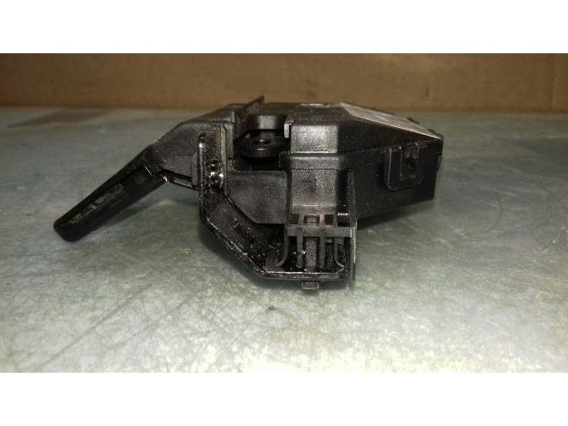 Recambio de cerradura maletero / porton para bmw serie 3 berlina (e90) 320i referencia OEM IAM 7840617 CZ08514 