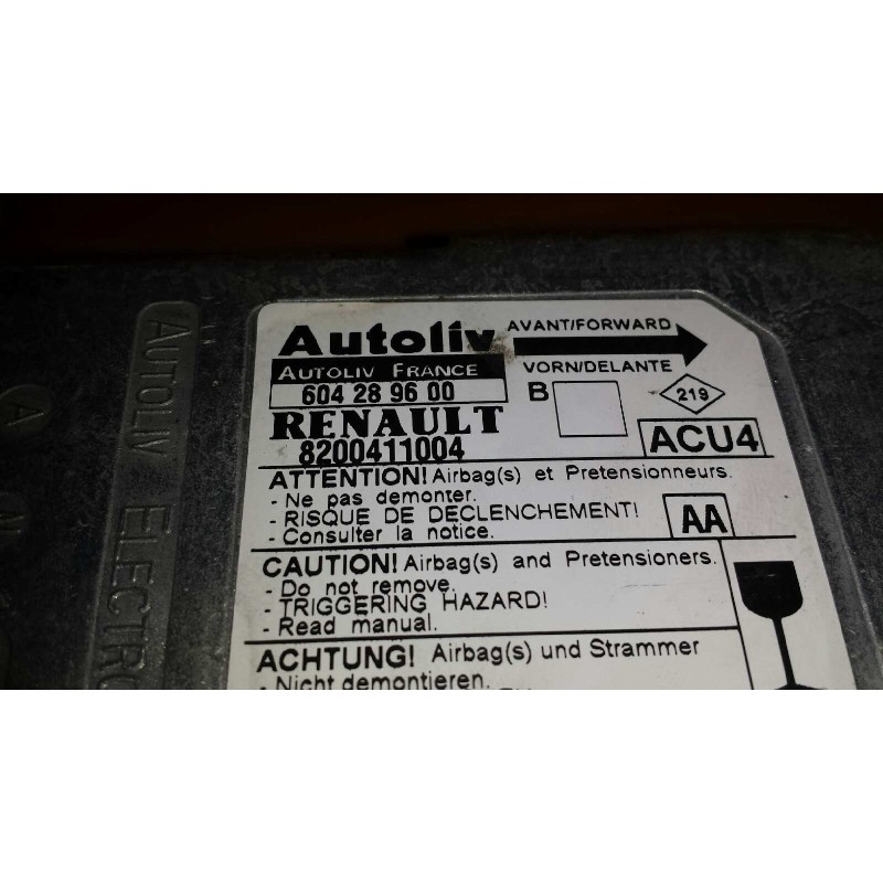 Recambio de centralita airbag para renault megane ii classic berlina confort authentique referencia OEM IAM 604289600 8200411004