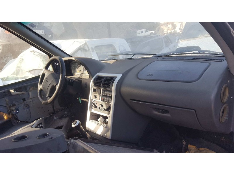 tata safari del año 2004