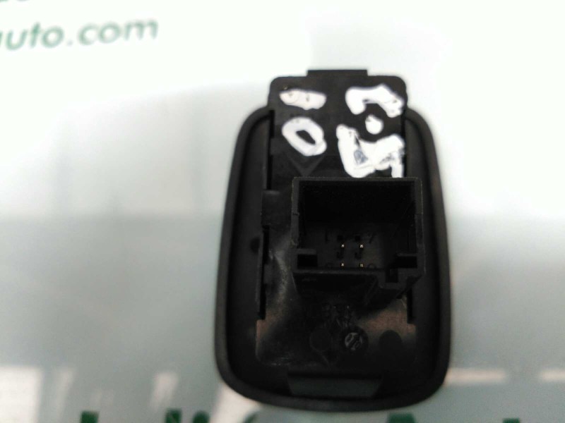 Recambio de mando elevalunas trasero derecho para citroen c5 berlina millenium referencia OEM IAM 96623726XT  