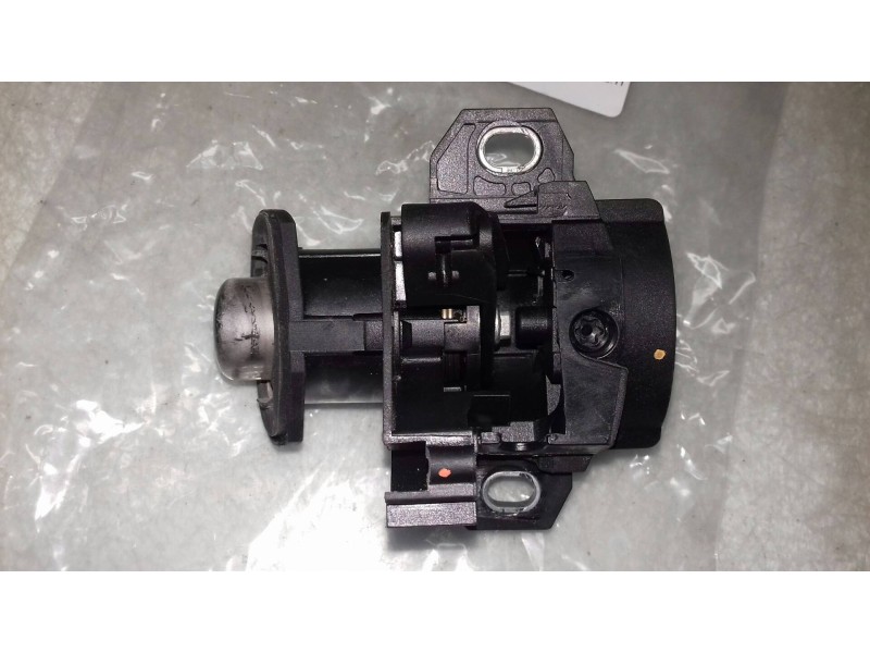 Recambio de bombin porton trasero para bmw serie 3 berlina (e90) 320i referencia OEM IAM 51247167321 10862510 E907199841