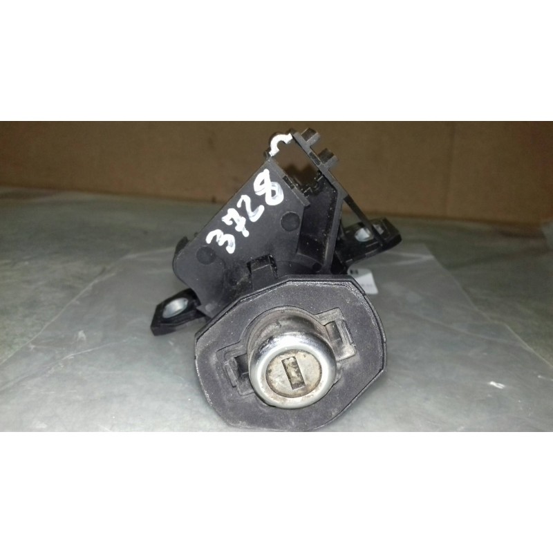 Recambio de bombin porton trasero para bmw serie 3 berlina (e90) 320i referencia OEM IAM 51247167321 10862510 E907199841