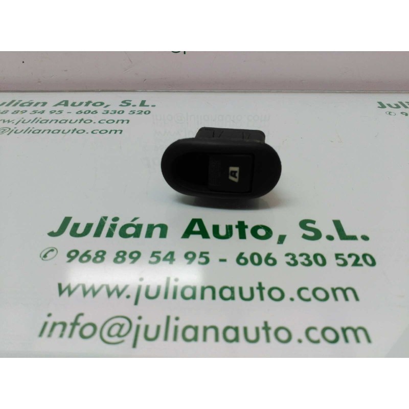 Recambio de mando elevalunas delantero derecho para citroen c2 furio referencia OEM IAM 96401469XT  