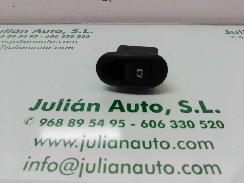 Recambio de mando elevalunas delantero derecho para citroen c2 furio referencia OEM IAM 96401469XT  