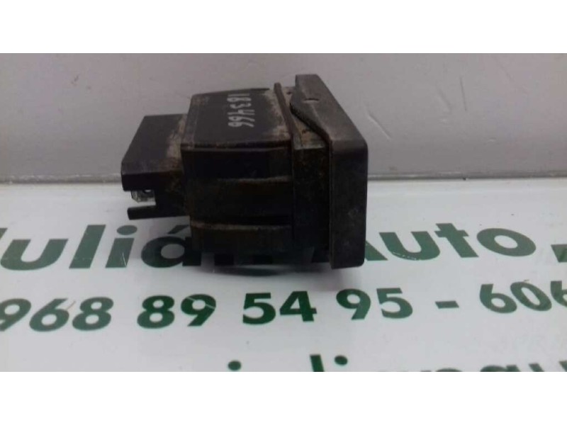 Recambio de mando elevalunas delantero derecho para peugeot 205 berlina 1.8 d generation referencia OEM IAM   