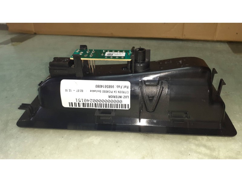 Recambio de luz interior para citroen c4 picasso exclusive referencia OEM IAM 9685614080  LINTERNA