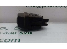 Recambio de mando elevalunas delantero derecho para citroen xsara picasso 1.6 hdi 110 exclusive plus referencia OEM IAM 22681 CO 2