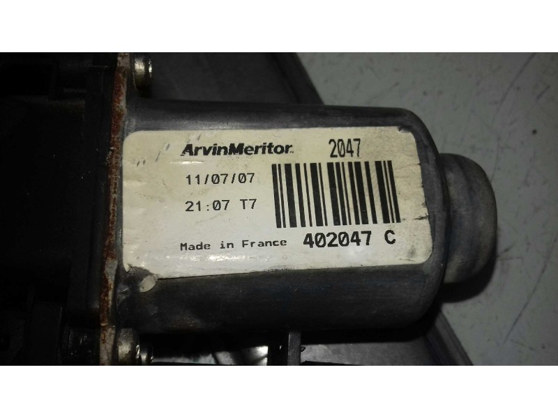 Recambio de elevalunas delantero derecho para renault scenic ii emotion referencia OEM IAM 117358C 440726J4 ELECTRICO