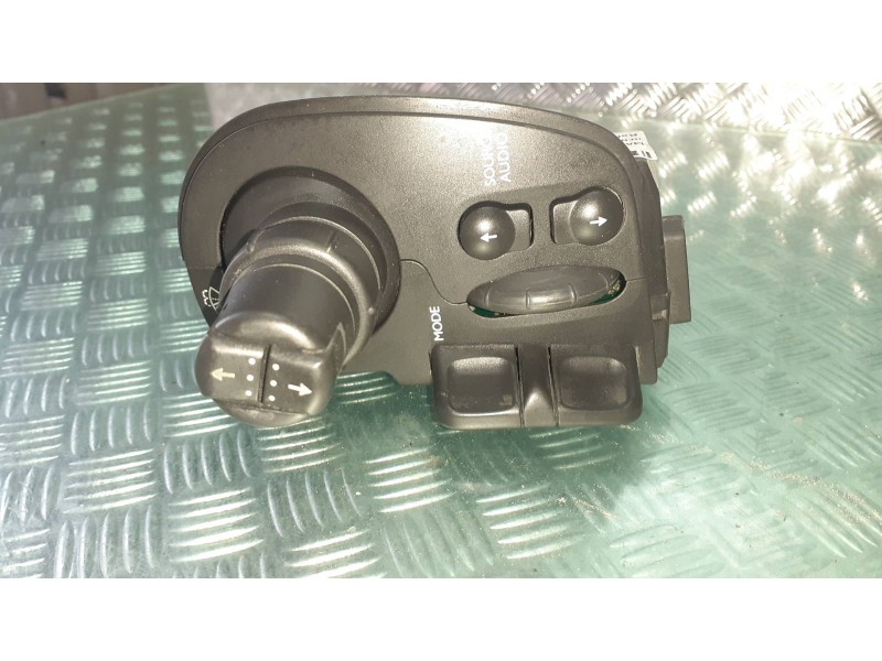 Recambio de mando limpia para renault kangoo dynamique referencia OEM IAM 88103009497 0338072750 DELPHI
