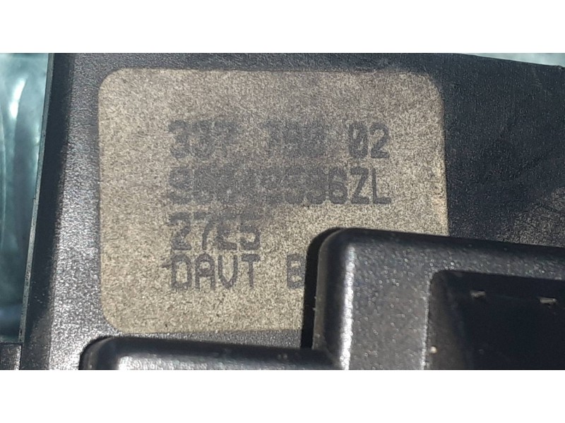 Recambio de mando limpia para citroen jumpy 2.0 hdi sx furg. referencia OEM IAM 33779002  96049596ZL