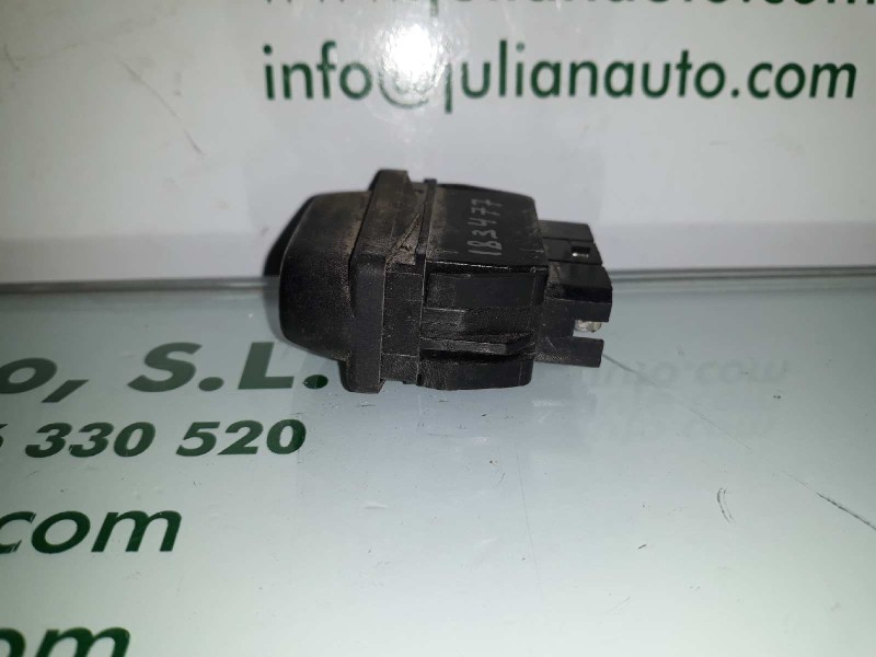 Recambio de mando elevalunas delantero derecho para peugeot 306 berlina 3/4/5 puertas (s2) boulebard referencia OEM IAM   