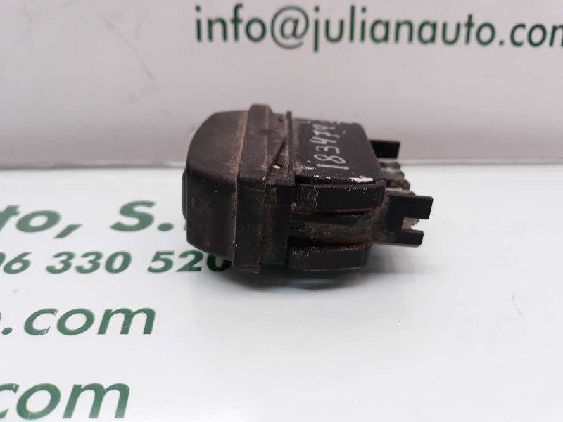 Recambio de mando elevalunas delantero derecho para citroen xsara berlina 1.9 d sx referencia OEM IAM   